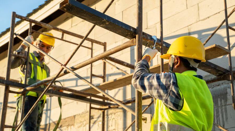 Professional gutter cleaning in Wittmann, AZ